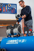 ABAC Compressore d'Aria Silenzioso EASE AIR 50, Compressore Aria Oil Free, Pressione Massima 8 Bar, Potenza 1 Hp, Serbatoio 50 Litri, Rumorosità 59 dB : Amazon.it: Fai da te