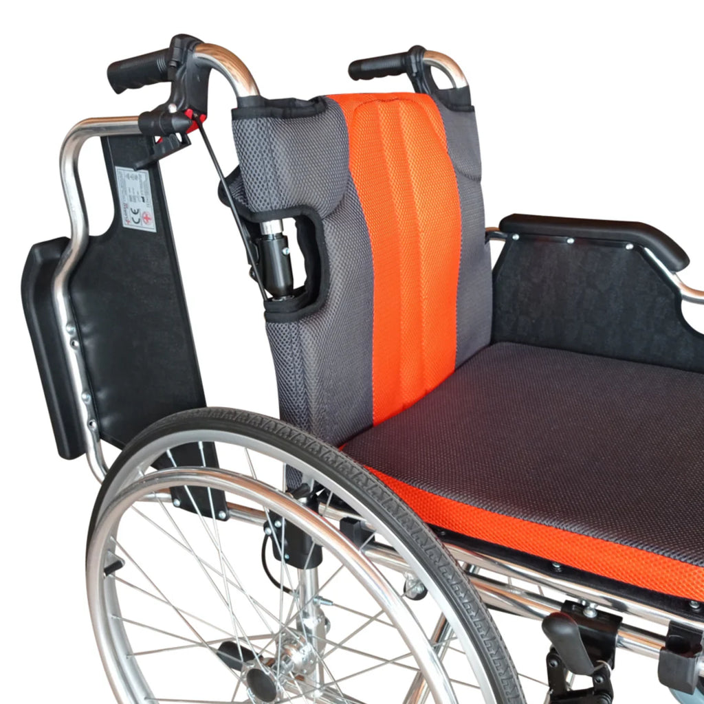 Sedia a Rotelle Superleggera KEROS in Alluminio – 13,7 kg, Braccioli Ribaltabili, Freni da Maniglia, Seduta 45 cm