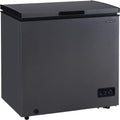 Congelatore a pozzetto Frigidaire EFRF70136COM 2025, capacità 7 piedi cubi, design robusto, termostato regolabile, cestello in filo rivestito in vinile rimovibile, scarico di sbrinamento facile.