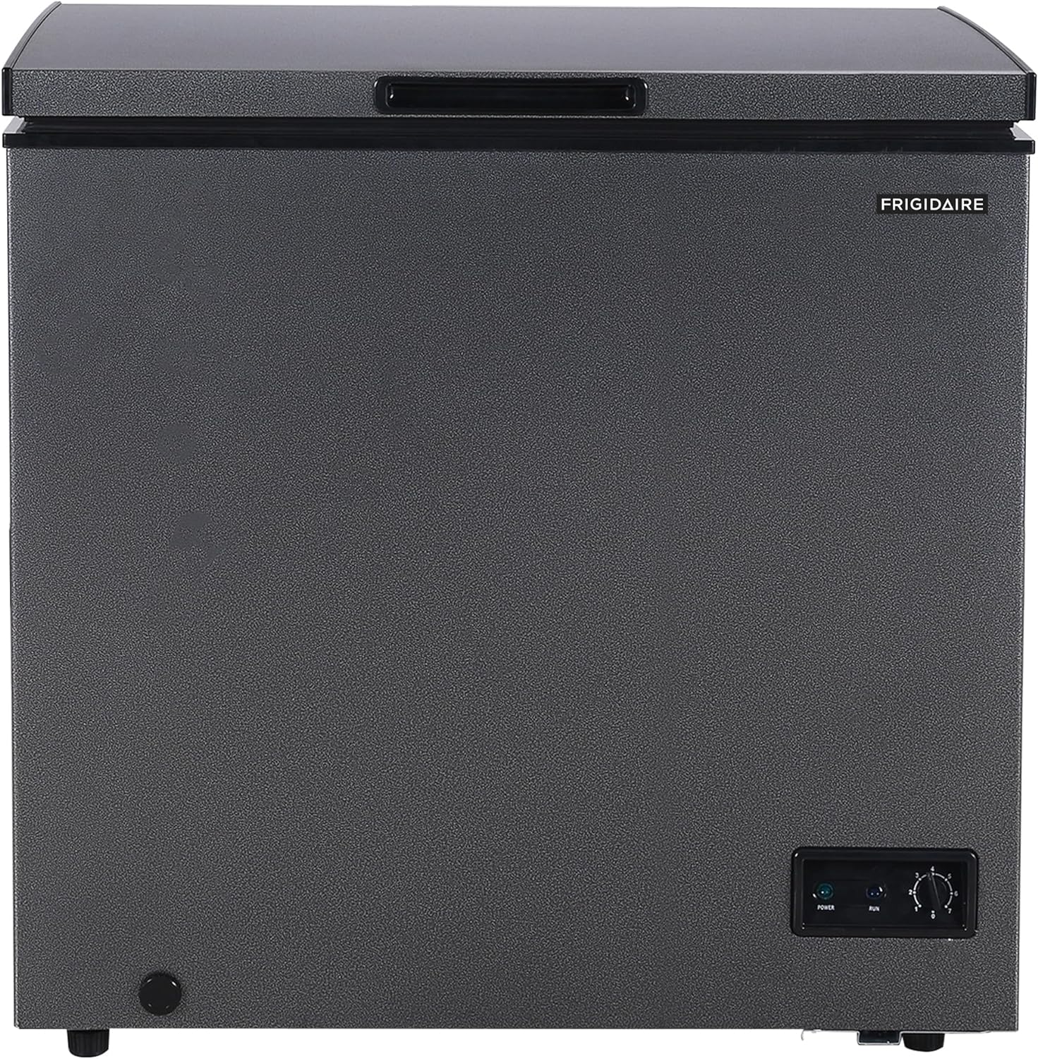 Congelatore a pozzetto Frigidaire EFRF70136COM 2025, capacità 7 piedi cubi, design robusto, termostato regolabile, cestello in filo rivestito in vinile rimovibile, scarico di sbrinamento facile.
