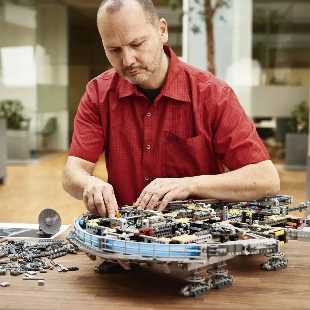 LEGO Star Wars Millennium Falcon 75192 - Modellone da Collezione