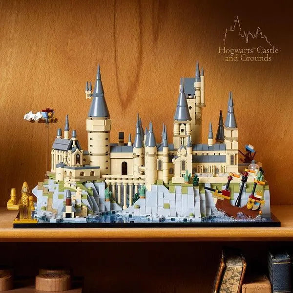 LEGO Harry Potter Castello di Hogwarts™ e Terreno Set 76419