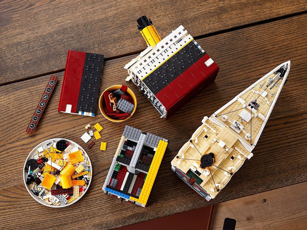 LEGO Creator Expert Il Titanic 10294 - Modello da Collezione Dettagliato